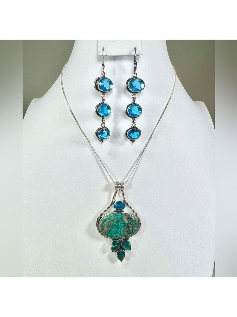 Shattukite Blue Topaz 925 Gemstone Pendant & Earrings